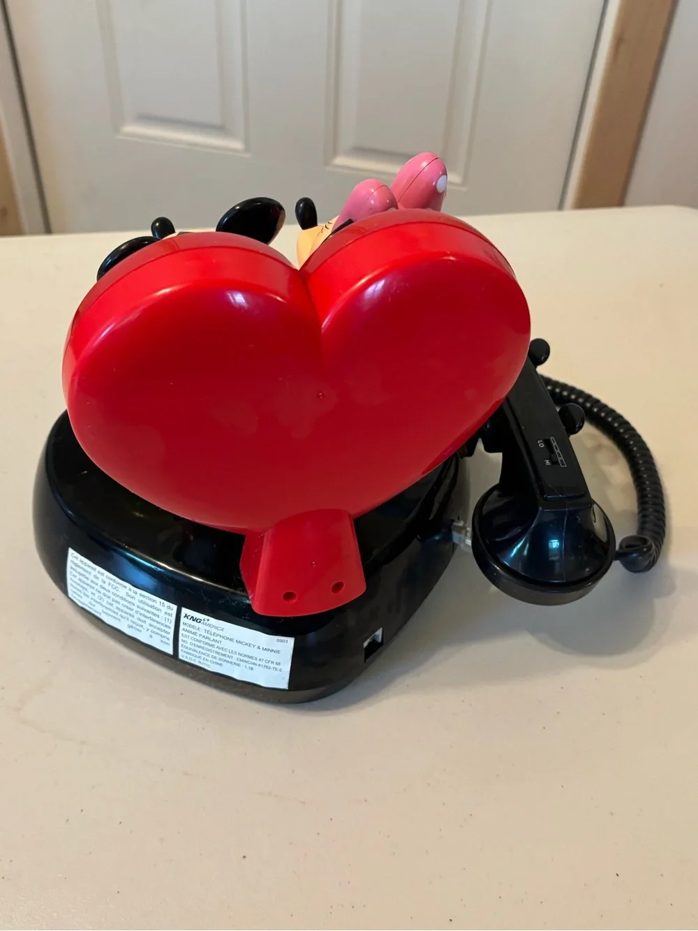 Retro Mickey & Minnie animated chorded talking Telephone